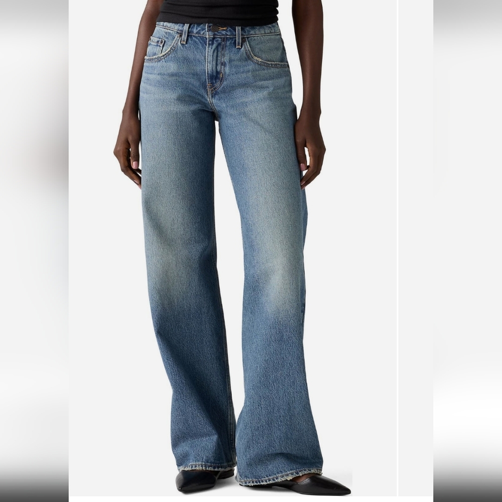 Levi's Low Loose Jeans (28x32)